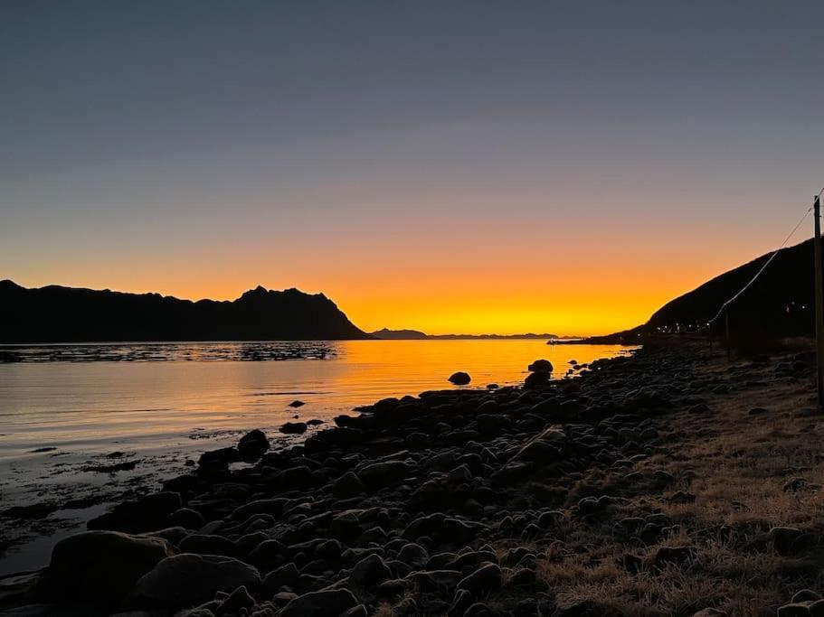 Leilighet I Rorbu Pa Kaldfarnes - Yttersia Senja エクステリア 写真